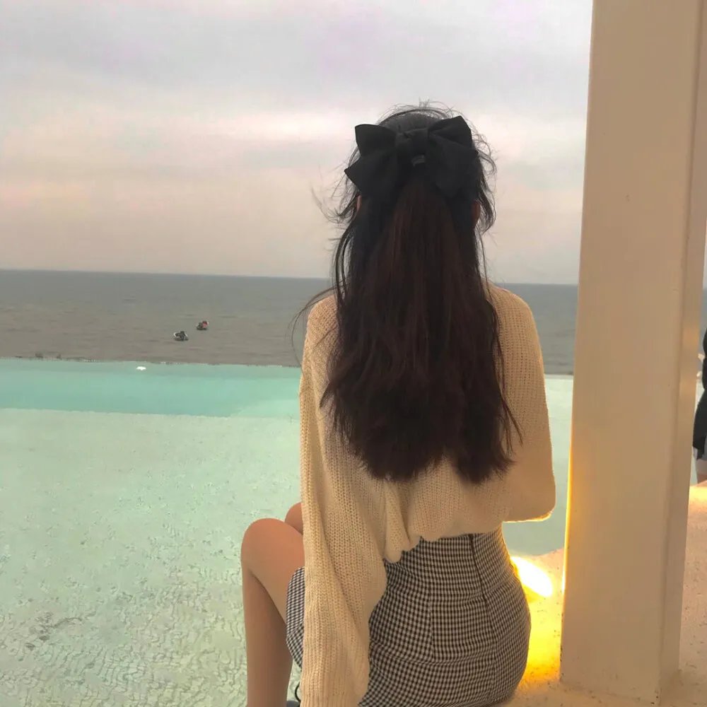 美女别倒贴，我不做裙下之臣